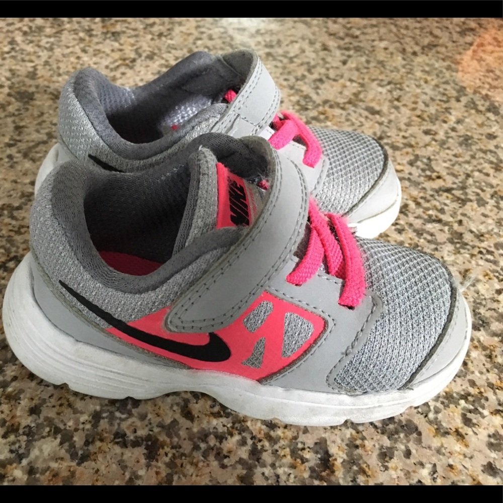 Toddler girl Nike’s